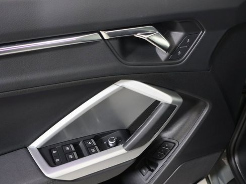 Used 2025 Audi Q3 2.0T Premium Plus w/ Premium Plus Package image 21