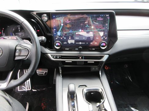 Used 2024 Lexus RX 500h F Sport w/ Convenience Package AWD/4WD image 40