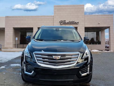 Used 2019 Cadillac XT5 Luxury image 2