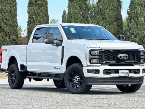 New 2026 Ford F250 Lariat w/ Black Appearance Package AWD/4WD image 2