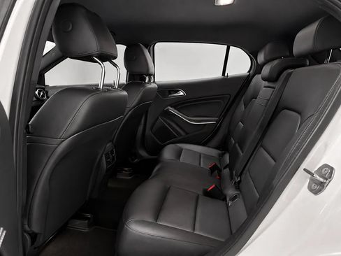 Used 2019 Mercedes-Benz GLA 250 image 13