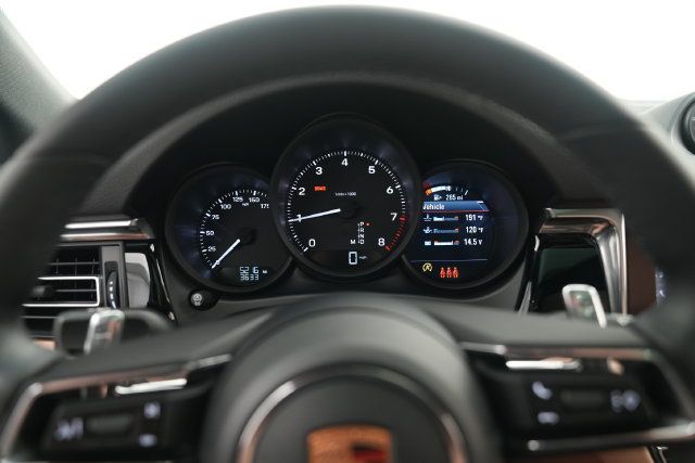 Certified 2026 Porsche Macan AWD/4WD image 47