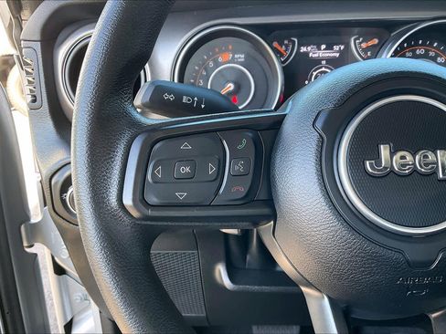 Used 2023 Jeep Wrangler Sport image 22
