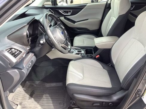 Used 2022 Subaru Forester Premium image 9