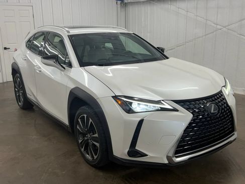Used 2021 Lexus UX 250h AWD/4WD image 2