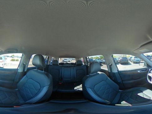 Used 2025 Volkswagen Atlas SE AWD/4WD image 44