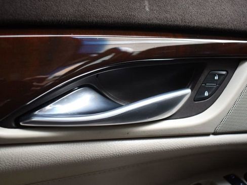 Used 2017 Cadillac Escalade ESV Luxury image 22