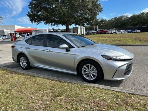 Certified 2025 Toyota Camry LE image 7