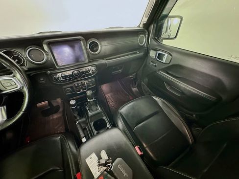 Used 2021 Jeep Gladiator Overland w/ Popular Equipment Package AWD/4WD image 11
