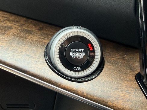 Used 2024 Jeep Grand Wagoneer Series I AWD/4WD image 19