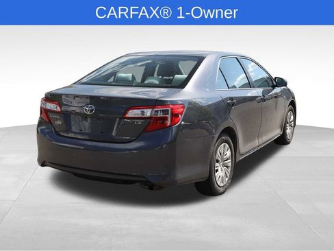 Used 2013 Toyota Camry LE FWD image 5