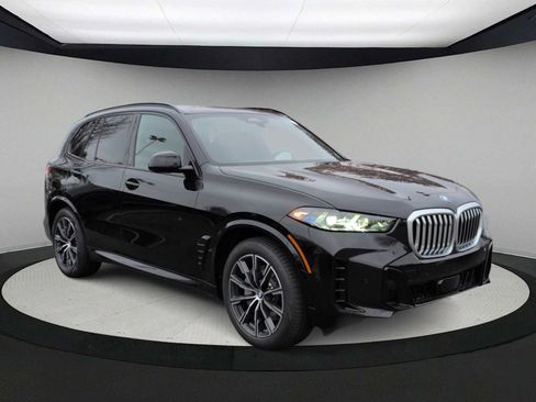 Used 2026 BMW X5 xDrive50e w/ M Sport Package AWD/4WD image 2