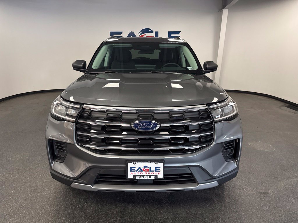 New 2026 Ford Explorer Active AWD/4WD image 3