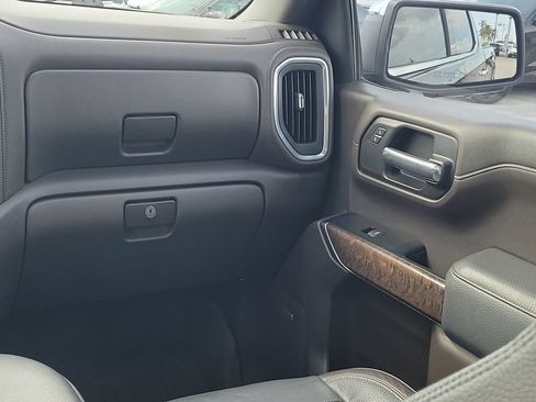 Used 2019 GMC Sierra 1500 Denali w/ Denali Ultimate Package AWD/4WD image 14
