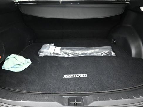 Certified 2022 Toyota RAV4 Limited image 25