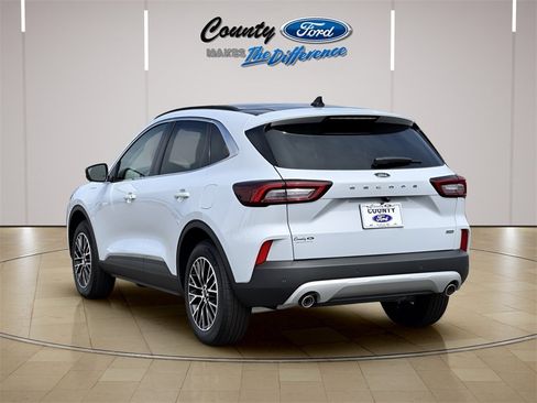 New 2025 Ford Escape SE image 23