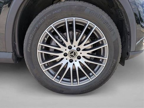 Used 2024 Mercedes-Benz GLC 300 4MATIC image 24