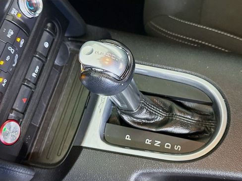 Used 2019 Ford Mustang Coupe RWD image 20