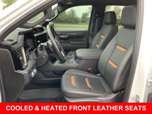 Used 2023 GMC Sierra 1500 AT4 w/ AT4 Premium Package AWD/4WD image 5