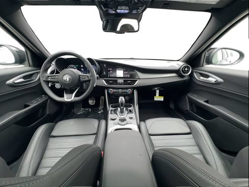New 2026 Alfa Romeo Giulia w/ Driving Assist Package RWD image 35