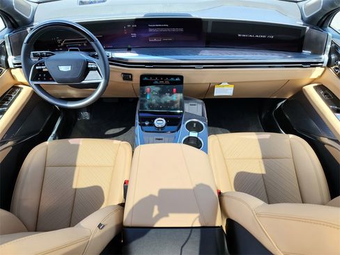 New 2025 Cadillac Escalade IQ Luxury 2 image 20