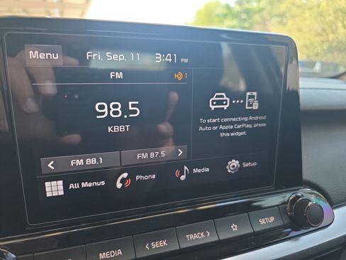 Certified 2024 Kia Forte LXS w/ LXS Technology Package FWD image 12