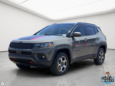 Certified 2022 Jeep Compass Trailhawk w/ Trailhawk Convenience Group AWD/4WD image 2