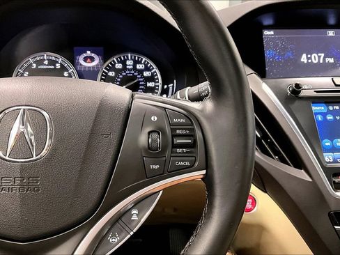 Used 2020 Acura MDX SH-AWD image 12