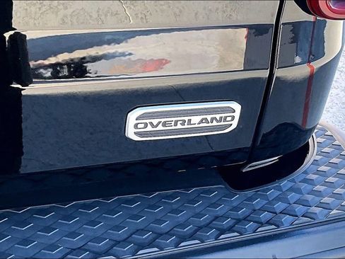 Used 2022 Jeep Gladiator Overland w/ Popular Equipment Package image 22