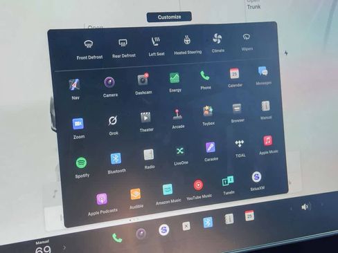 Used 2023 Tesla Model Y Performance image 20