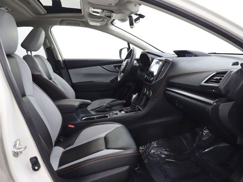 Used 2023 Subaru Crosstrek 2.5i Limited w/ Moonroof Package image 12