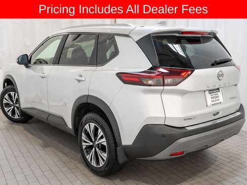 Certified 2023 Nissan Rogue SV w/ SV Premium B Package AWD/4WD image 3