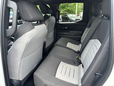 Certified 2025 Toyota Tacoma TRD Off-Road AWD/4WD image 19