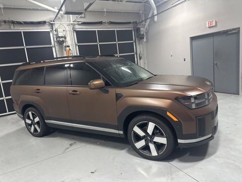 Used 2024 Hyundai Santa Fe Limited image 7