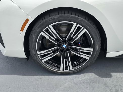 New 2025 BMW i7 xDrive60 w/ Premium Package image 8