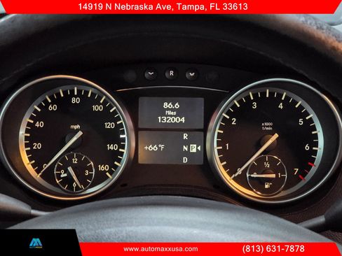 Used 2012 Mercedes-Benz GL 450 GL 450 4MATIC Sport Utility 4D image 19