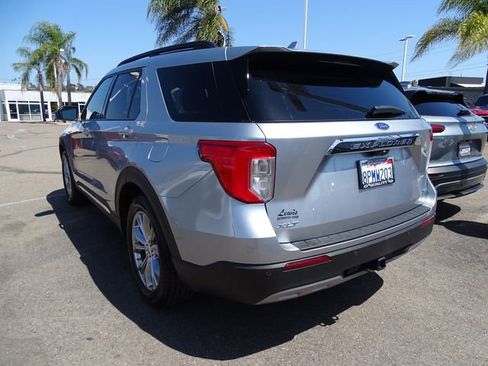 Used 2020 Ford Explorer XLT w/ Equipment Group 202A RWD image 2