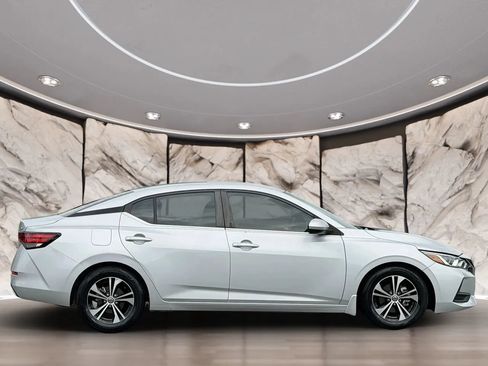 Used 2021 Nissan Sentra SV FWD image 12