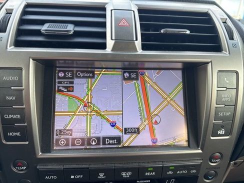 Used 2021 Lexus GX 460 Premium w/ Premium Package image 10