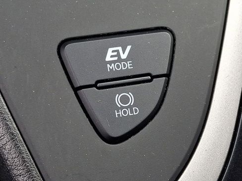 Used 2024 Lexus UX 250h AWD w/ Premium Package image 25