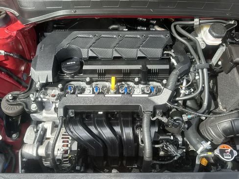 Used 2025 Hyundai Venue SEL FWD image 19