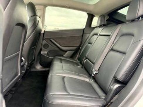 Used 2021 Tesla Model Y 2WD image 20