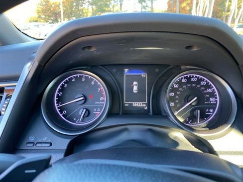 Used 2022 Toyota Camry SE image 29
