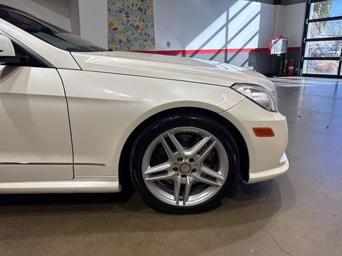 Used 2011 Mercedes-Benz E 550 Cabriolet image 34