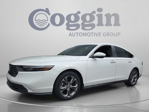 Certified 2023 Honda Accord EX image 1