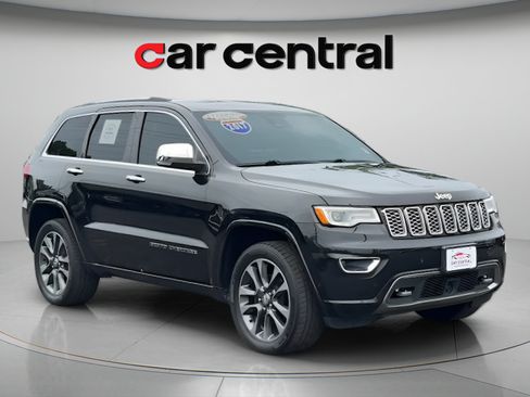 Used 2017 Jeep Grand Cherokee Overland w/ Jeep Active Safety Group AWD/4WD image 7