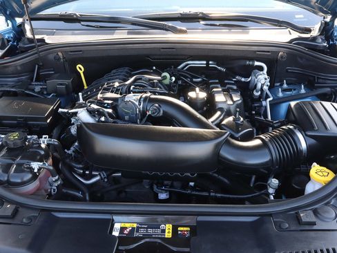 Used 2025 Dodge Durango GT AWD/4WD image 18