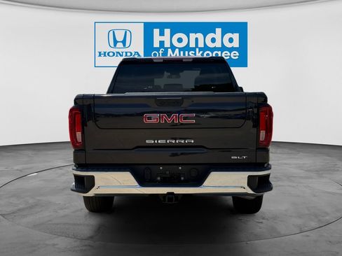 Used 2025 GMC Sierra 1500 SLT AWD/4WD image 6