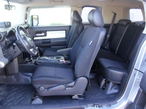 Used 2007 Toyota FJ Cruiser 4WD image 21