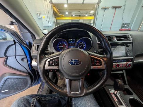Used 2017 Subaru Outback 3.6R Touring AWD/4WD image 33